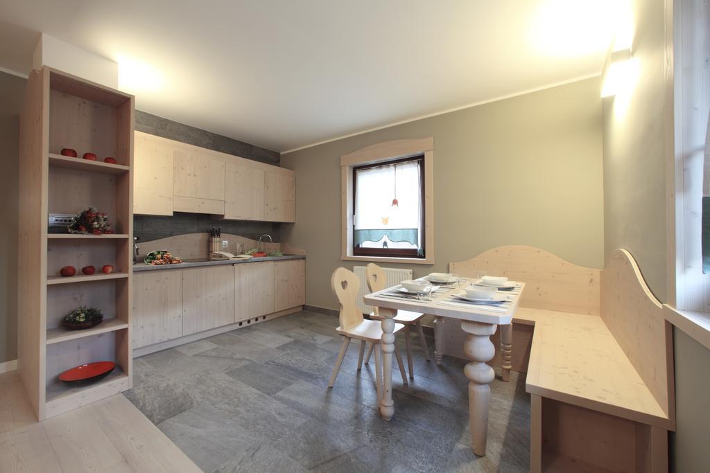 Zoncolan Apartments Sùtrio Zimmer foto